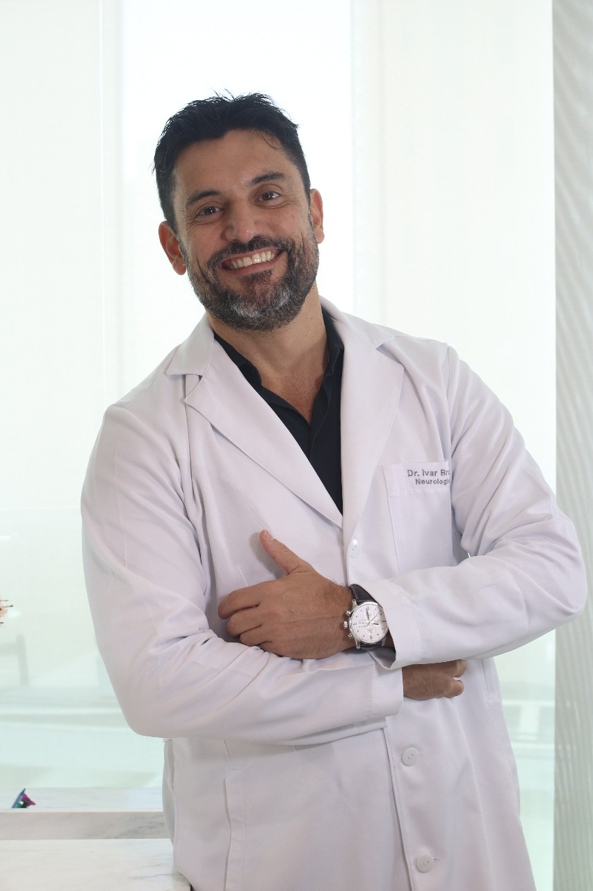 Dr. Ivar Brandi - Neurologista